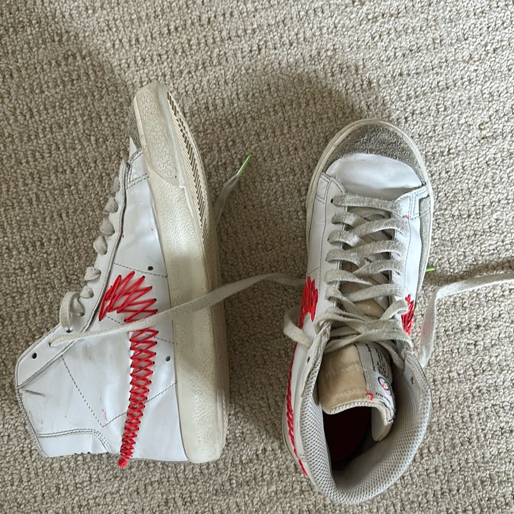 Nike high top tennis shoes